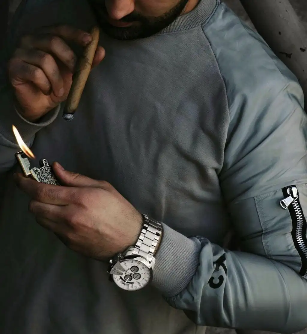 ساعت دیزل شاخدار
