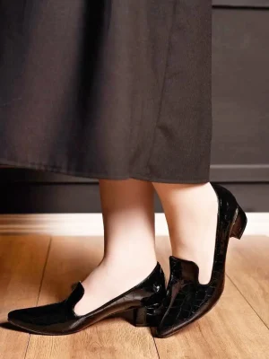 کفش پاشنه دار ورنی زنانه