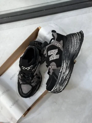 کتونی NEW BALANCE زنانه