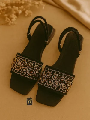 کفش سنتی زنانه مدل صندل طرحدار
