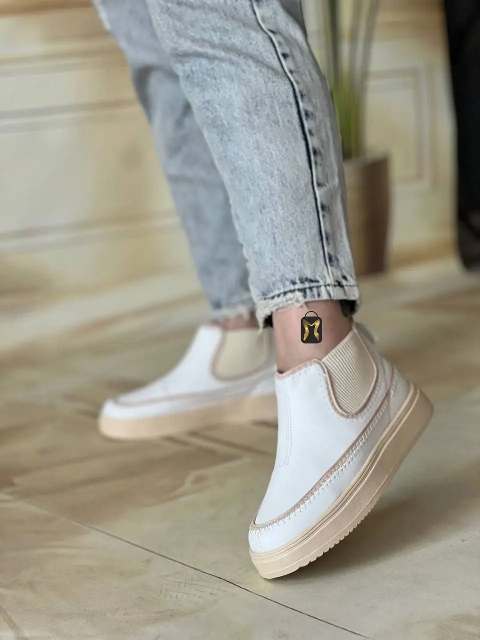 کفش اسپرت زنانه مدل نیم بوت ساق دار