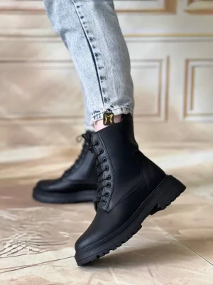 بوت چرم ساق بلند بند دار زنانه