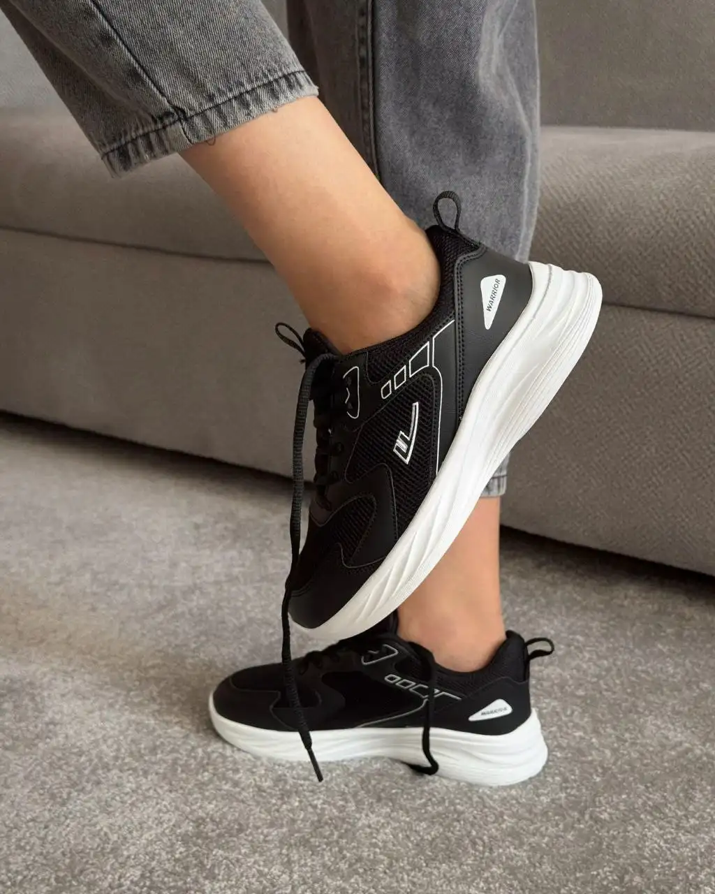 کفش زنانه مدل کتونی F