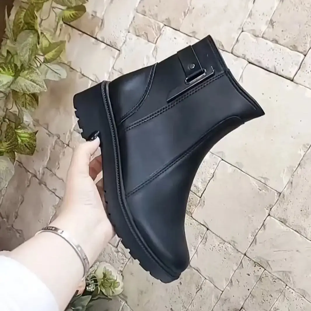 نیم بوت زنانه مدل رویا