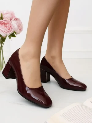 کفش پاشنه دار ورنی زنانه