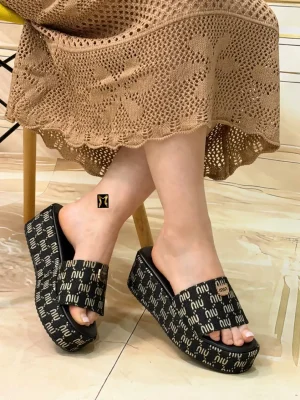 صندل لژدار (۶سانت) زنانه